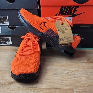 Nike Metcon Running Shoes Size 7.5 Orange/Black